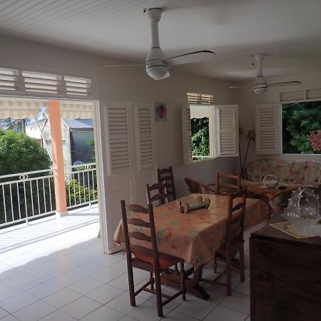 Apartamento Les Orchidees Sainte-Anne Exterior foto