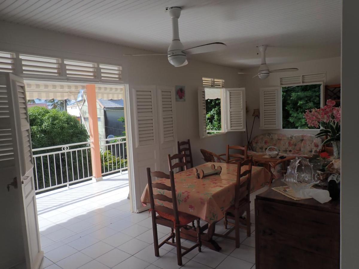 Apartamento Les Orchidees Sainte-Anne Exterior foto