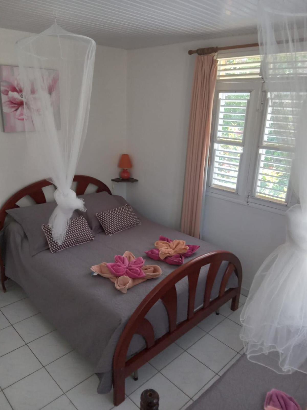 Apartamento Les Orchidees Sainte-Anne Exterior foto